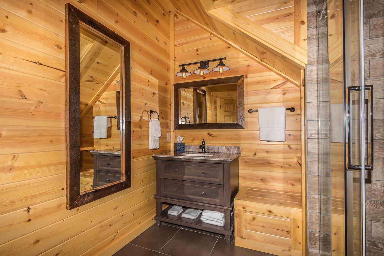 Hocking Hills Cabins & Resort Foxfire Logan Exterior photo