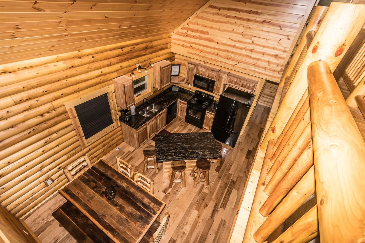 Hocking Hills Cabins & Resort Foxfire Logan Exterior photo
